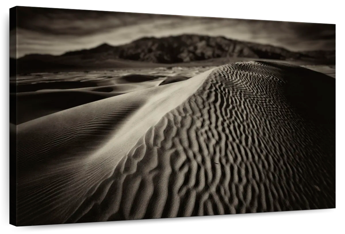 The Mesquite Sand Dunes In Death Valley X