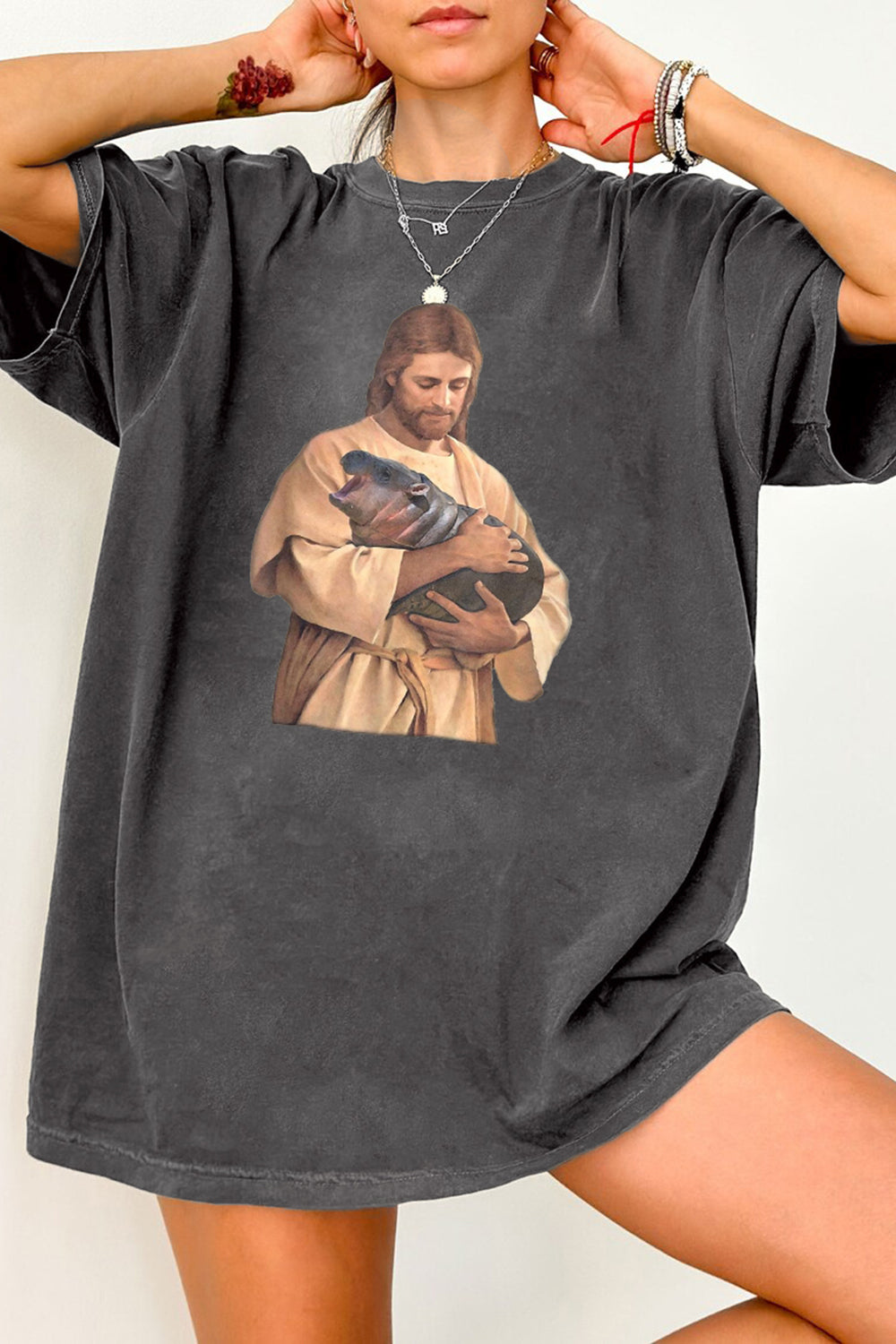 New Jesus Loves Moo Deng Bouncy Pig Cute Baby Hippo Tee For Women