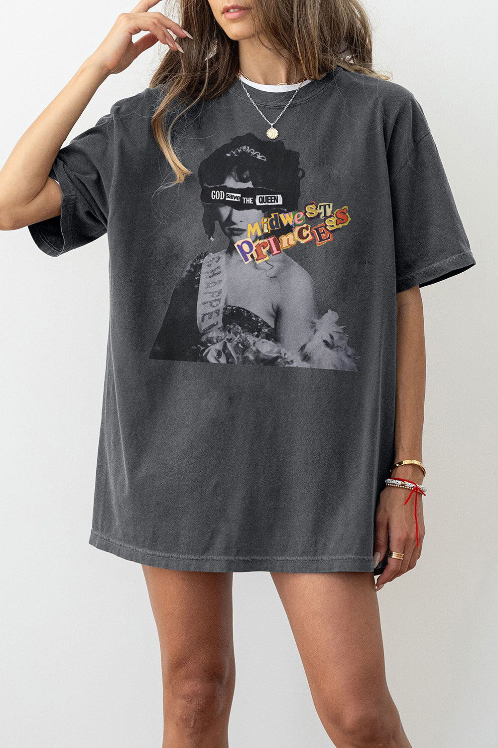New Chappell Roan God Save the Queen Midwest Princess Graphic Tee For Women