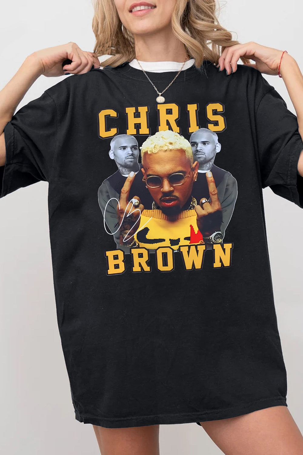 T-Shirt Chris Brown Merch, Shirt Chris Brown Breezy Tour Graphic For Women