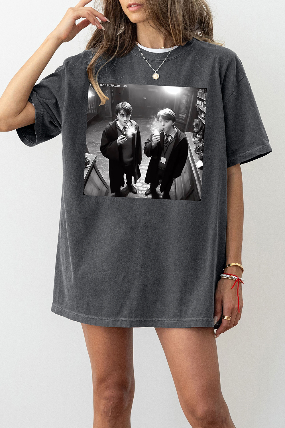 New T-Shirt Retro Fantasy Merch, Shirt Retro Fantasy Movies For Women