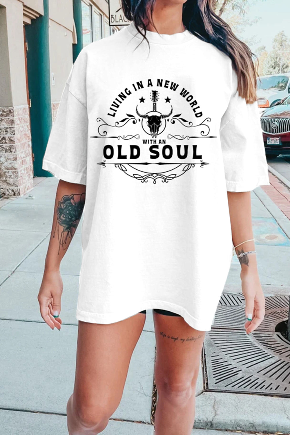 New T-Shirt Living In Merch, Shirt Living In A New World With An Old Soul For Women