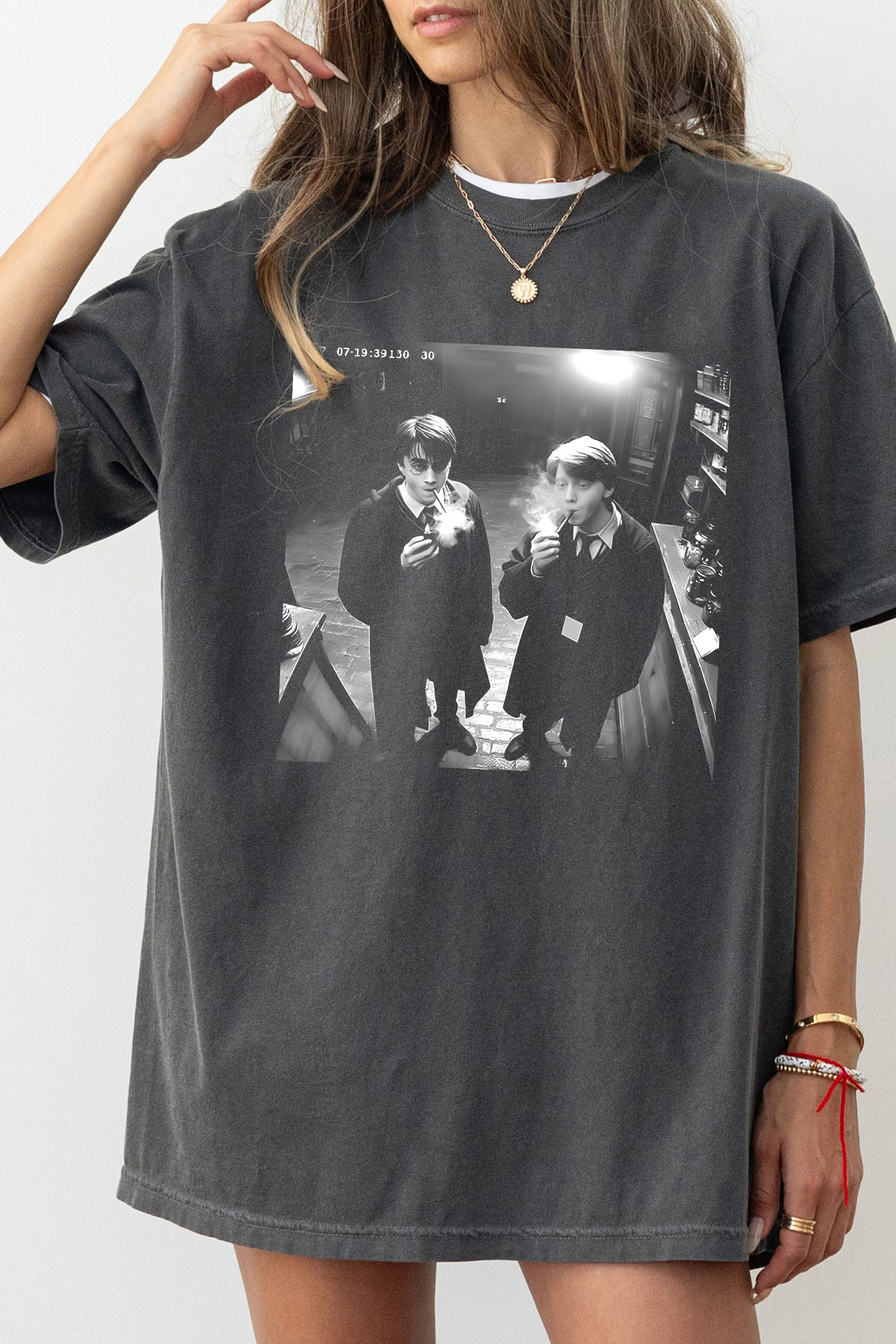 T-Shirt Harry Potter Merch, Shirt Harry Potter And Ron Weasley Smoking Cigarettes Vintage For Women