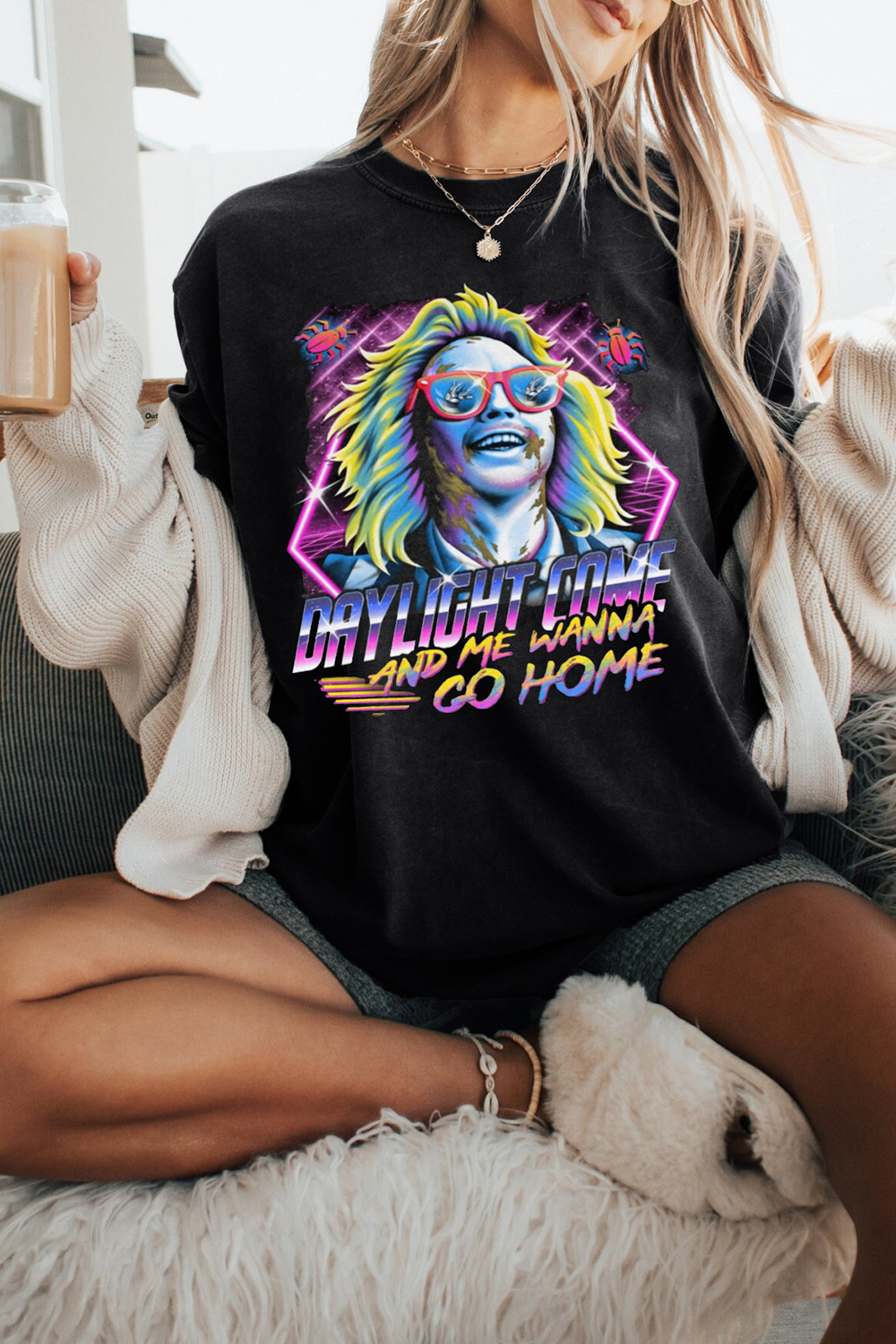 T-Shirt Beetle Juice Merch, Shirt Beetle Juice The Juice Is Loose Tim Burton For Women