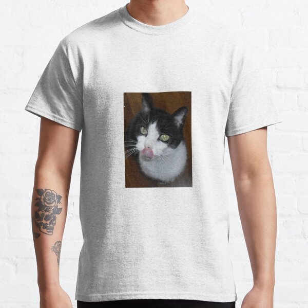 Manfred The Blackberry Way Studio Cat Photo Michael Owens Classic T-Shirt