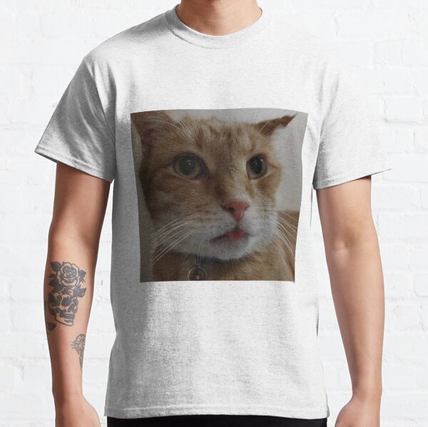 Kyo goes Blep! Classic T-Shirt