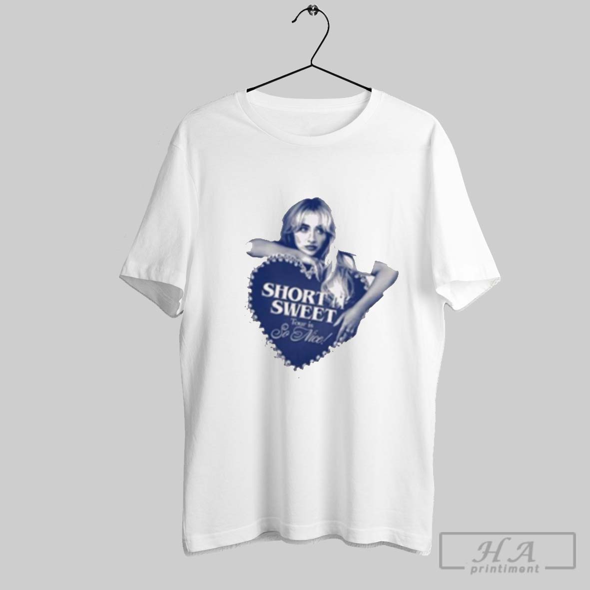 Short N Sweet Ivory Heart Tour 2025 Shirt