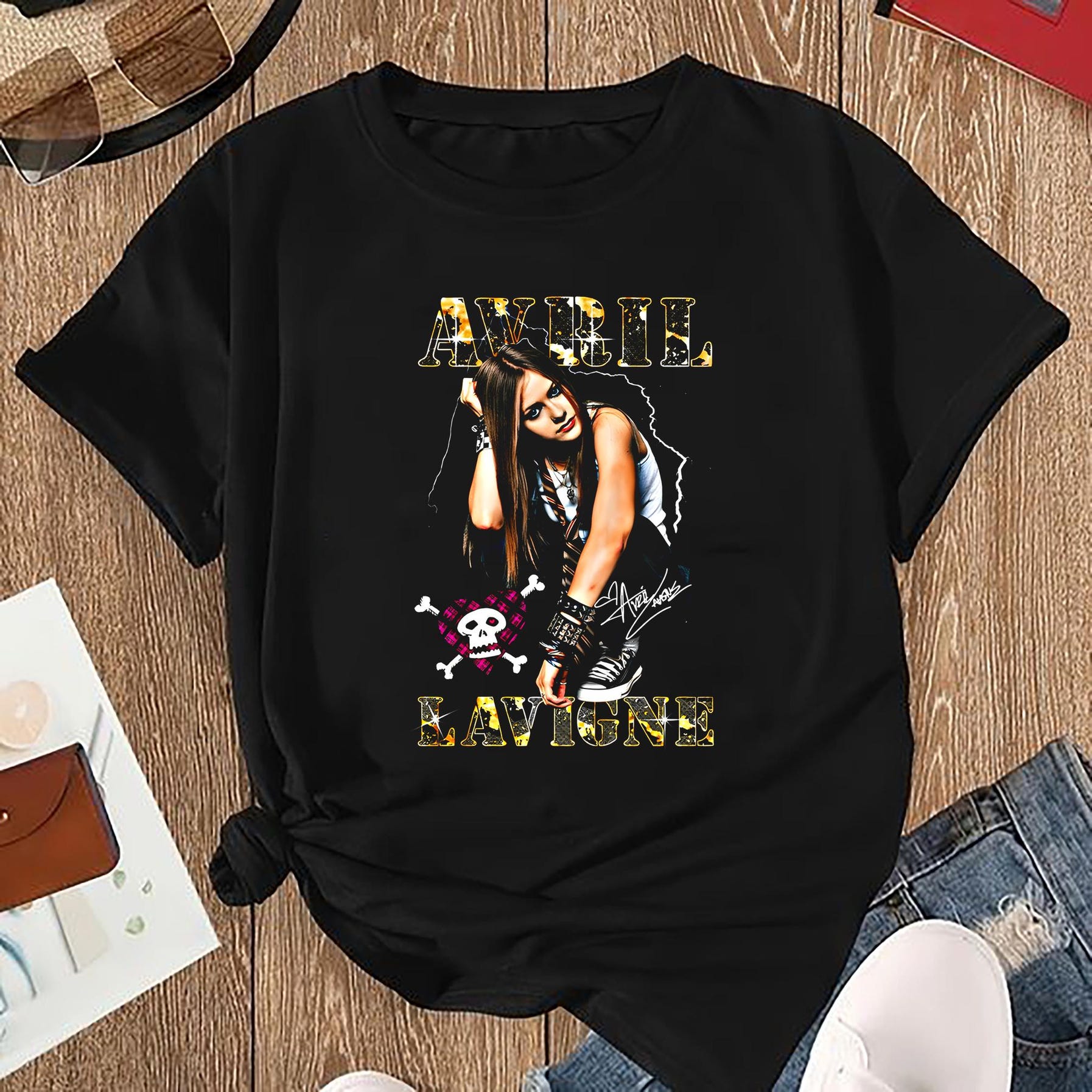 Avril Lavigne 90S Vintage Shirt, Avril Lavigne Bootleg Shirt, Avril Lavigne Tour 2025 Shirt, Avril Lavigne Fan Shirt, Avril Lavigne Merch